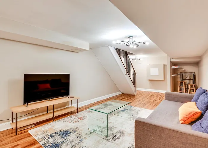 Charming Baltimore Getaway ~ 1 Mi To Downtown!